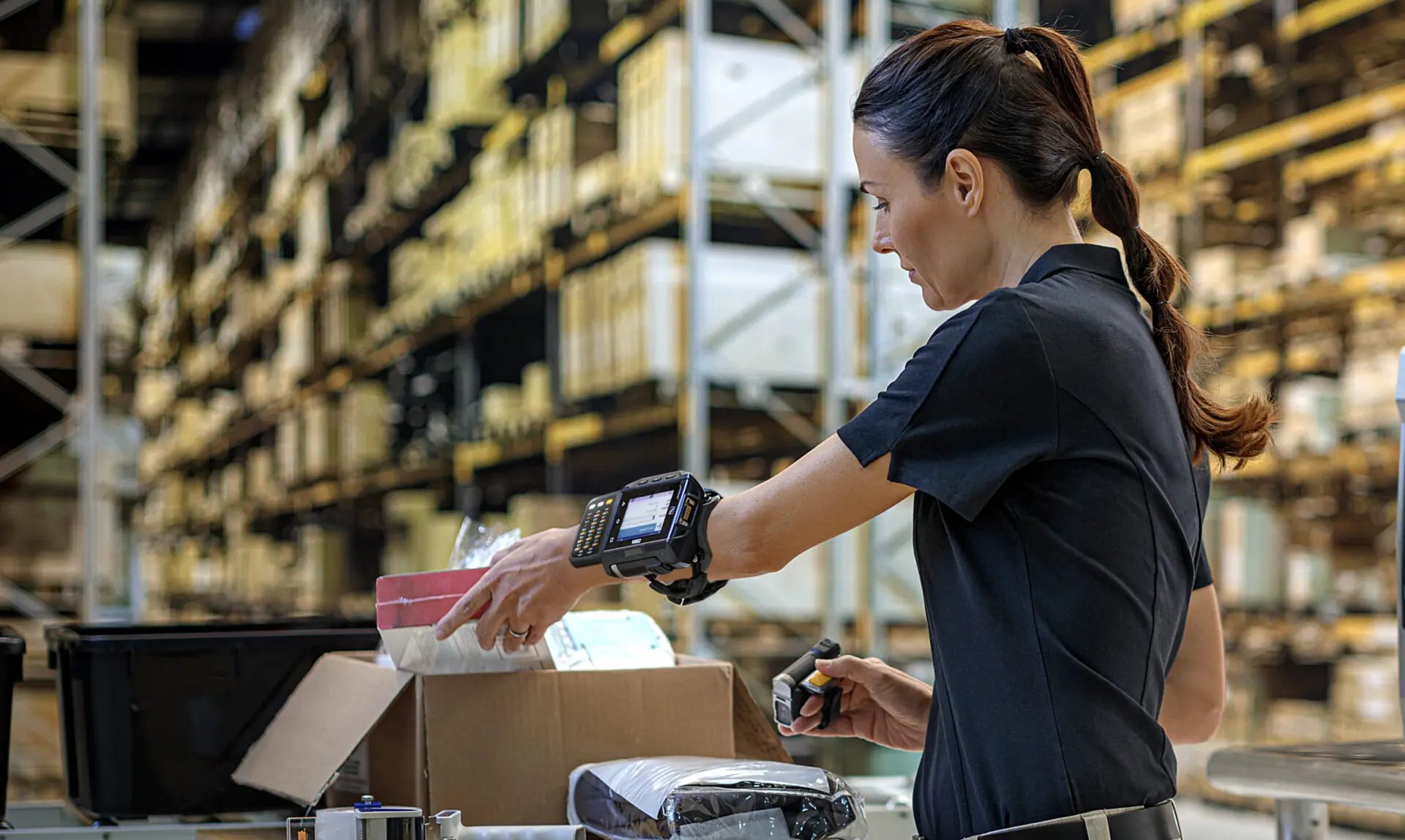 warehouse-photography-application-packing-wt6300-rs6000-zt411-scaled-1